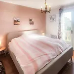 Semesterbostad Charmante Maison Avec Piscine *