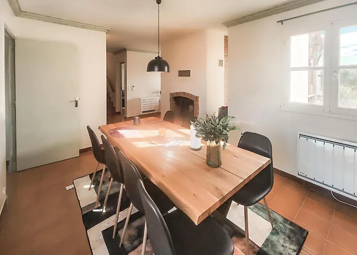 Charmante Maison Avec Piscine Casa de Férias *